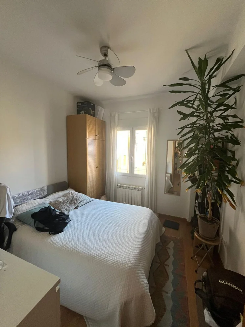 Piso en calle de Julián Besteiro, 13 - Foto 4