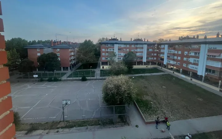 Piso en Avenida de Arqueros, 33, Campamento - Foto 1