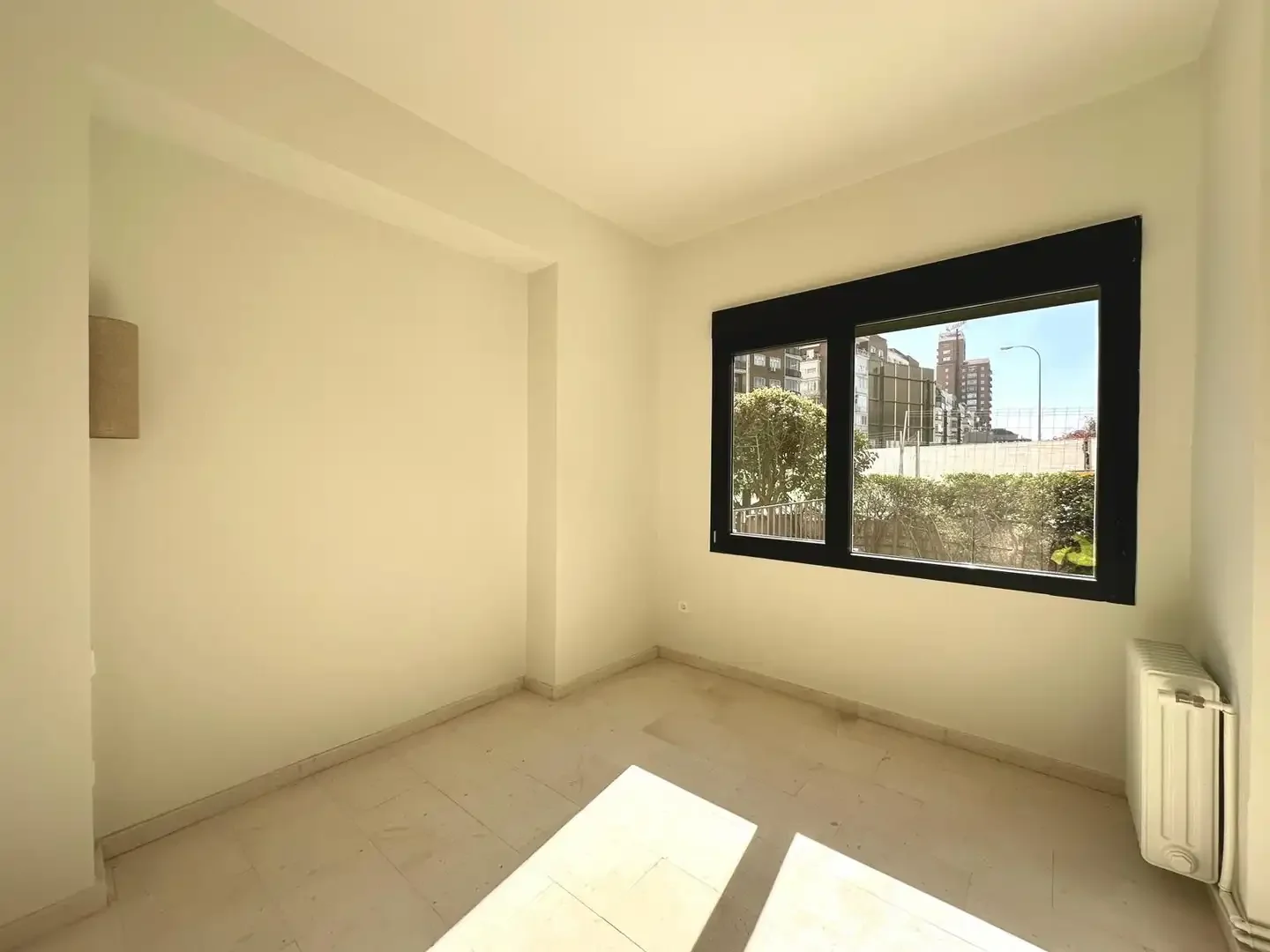 Planta baja en  Avenida de América - Foto 7