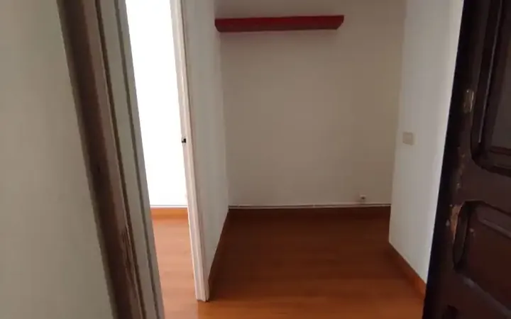 Piso en  Carrer del Ripollès 66 - Foto 2