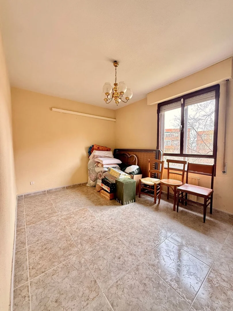 Piso en calle de Ramón Pérez de Ayala, 136 - Foto 13