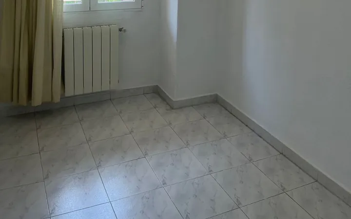 Piso en Calle de la Infanta Mercedes, Madrid, 95 - Foto 4