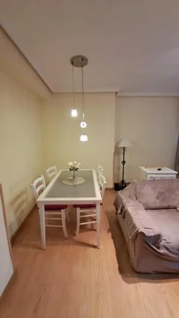 Piso en  Calle de Víctor Manuel III 8 - Foto 3