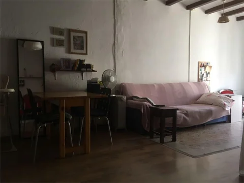 Piso en  Carrer de la Creu dels Molers 64 - Foto 2