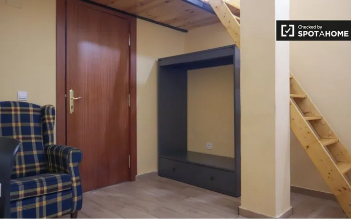 Estudio en Calle de Troya, Canillejas - Foto 4