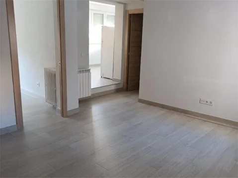 Piso en  Calle de Alonso del Barco 5 - Foto 4