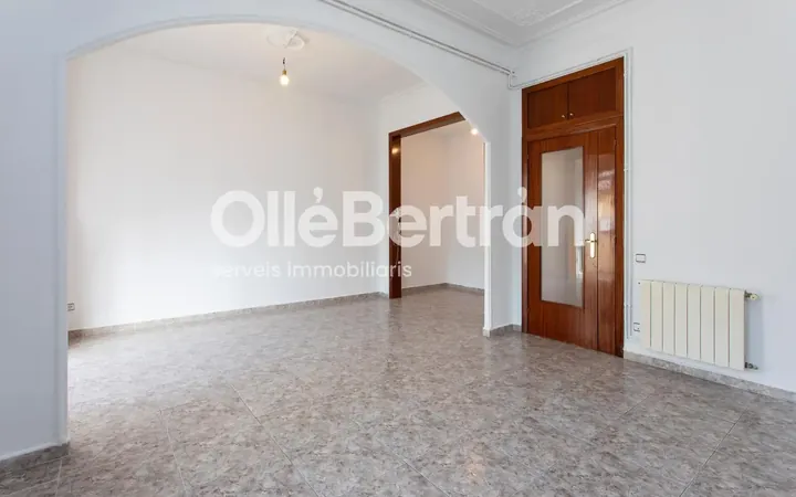 Piso en  de la Diputació - Foto 2