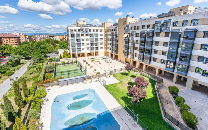 Piso en Montecarmelo, Madrid - Foto 1