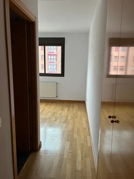 Piso en calle de Isabel Clara Eugenia, 48 - Foto 3