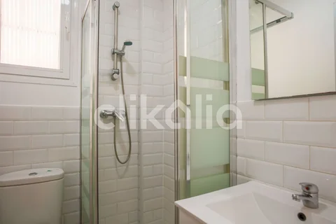 Piso en calle de los Carrascales - Foto 9