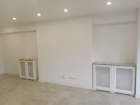 Piso en  Calle de Clara del Rey 50 - Foto 5