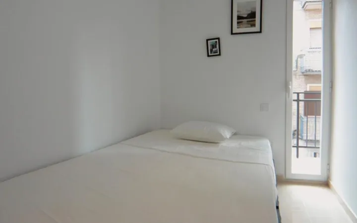 Piso en Calle Antonio Prieto, Zofío - Foto 4