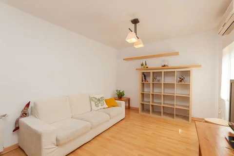 Piso en Barrio Palomeras sureste - Foto 2