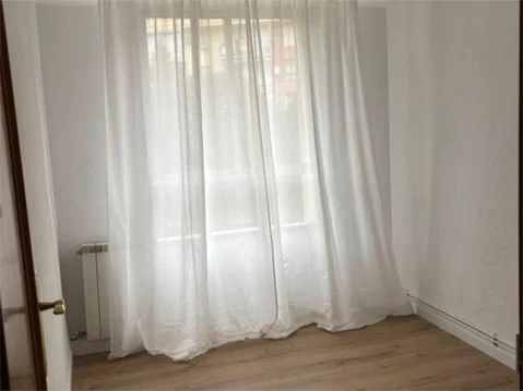 Piso en  Calle de San Vidal 15 - Foto 3