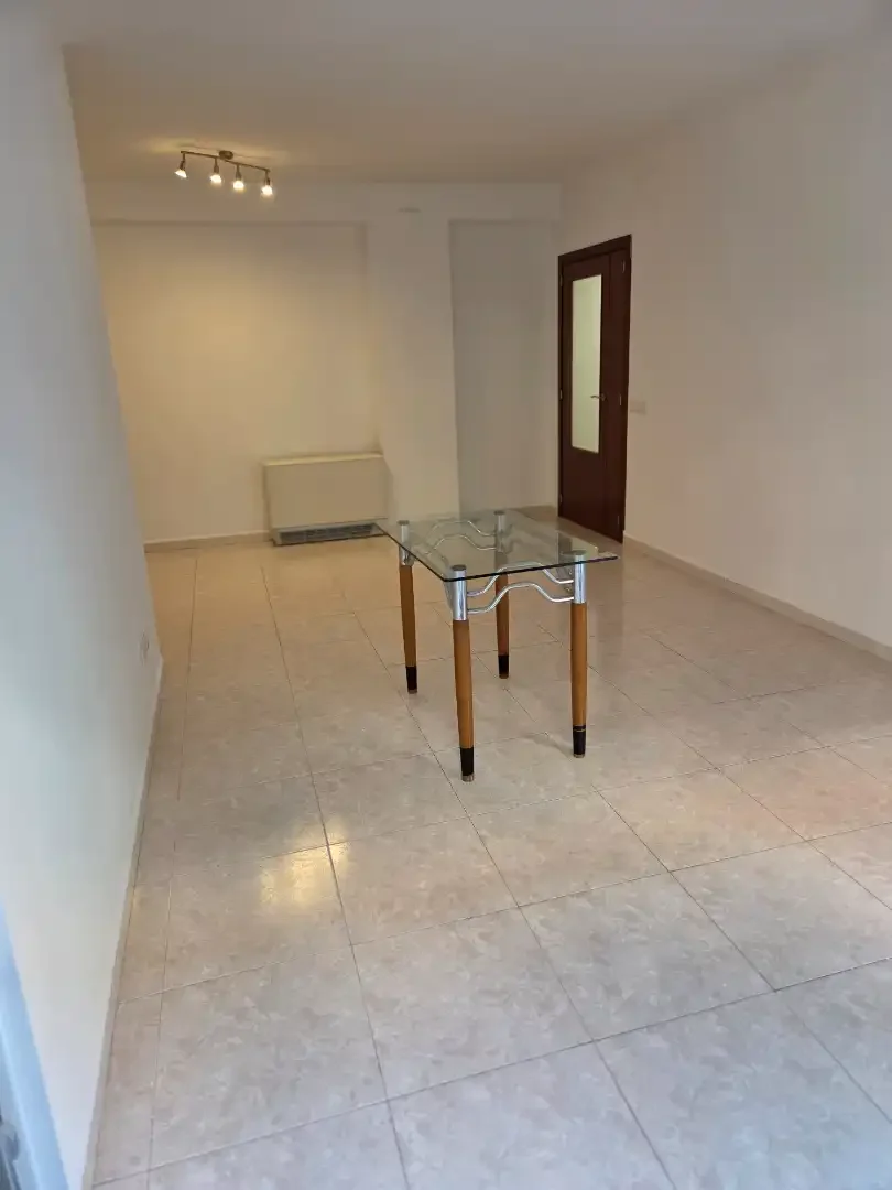 Piso en  Carrer d'Espronceda - Foto 3