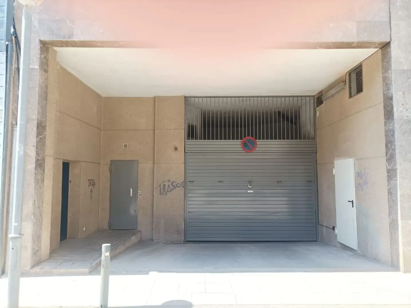 Garaje en  Carrer de Còrsega 408 - Foto 4