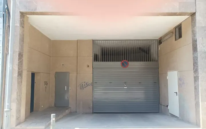 Garaje en  Carrer de Còrsega 408 - Foto 4