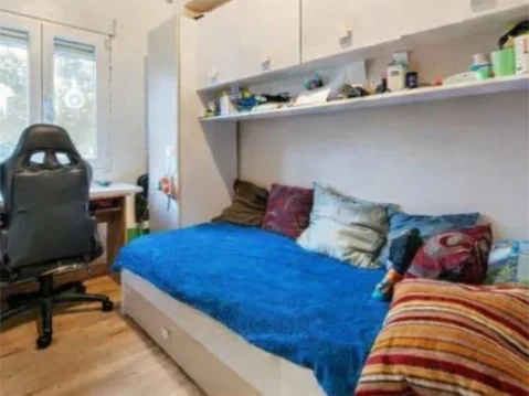 Piso en  Calle de Navalmoral de la Mata 22 - Foto 2