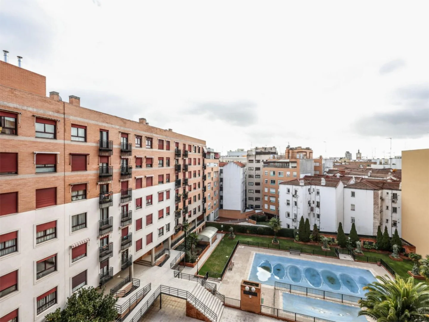 Piso en  Calle de Embajadores 146 - Foto 10