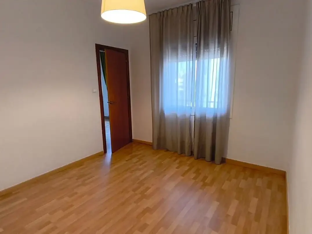 Apartamento en  Avinguda del Paral·lel 122 B - Foto 3