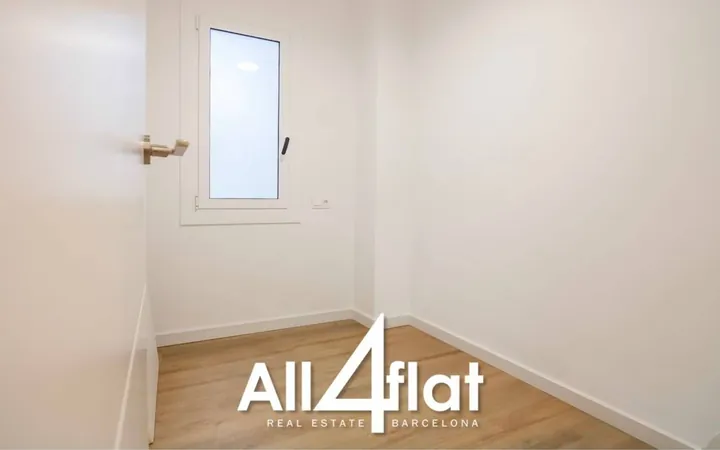 Piso en Calle de Bonsoms, Sants - Badal - Foto 16