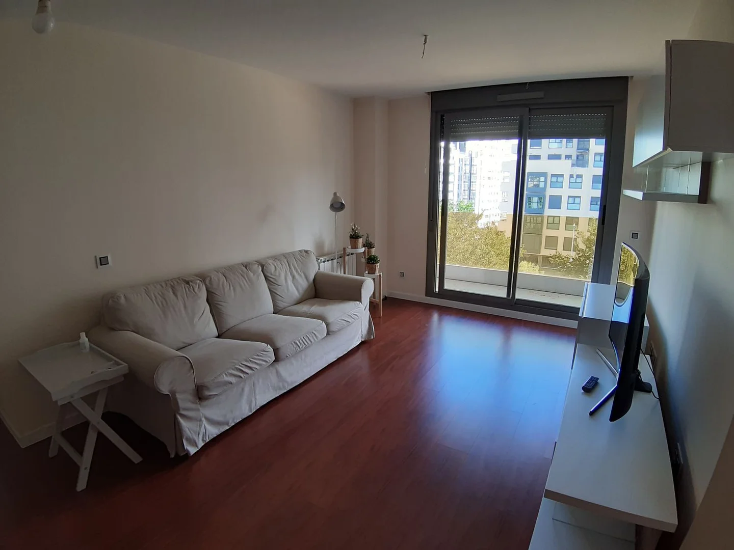 Piso en calle de Josefina Aldecoa, 82