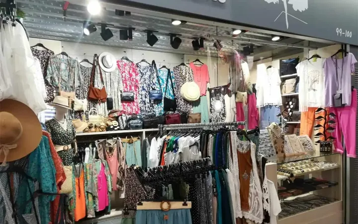 Local comercial en  Carrer del Comte d'Urgell 1 - Foto 4