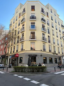 Piso en calle de Espronceda, 16 - Foto 1