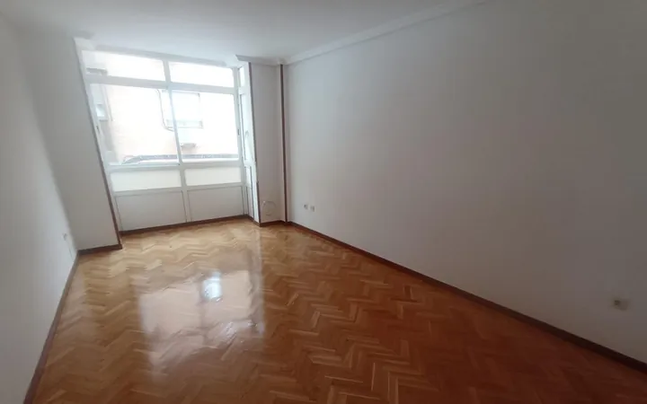 Piso en Valdeacederas, Valdeacederas - Foto 1