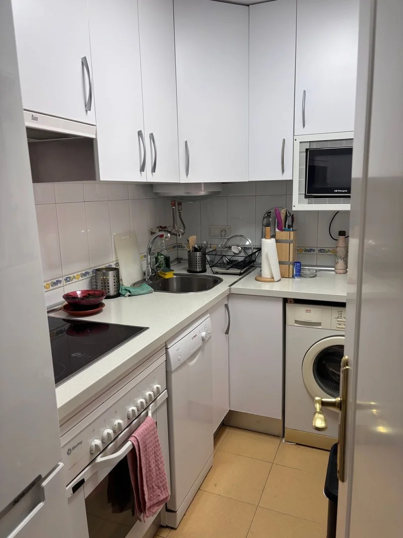 Piso en calle de Julián Camarillo, 59 - Foto 1