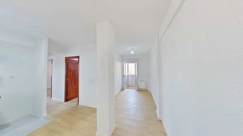 Piso en Entrevías - Foto 1