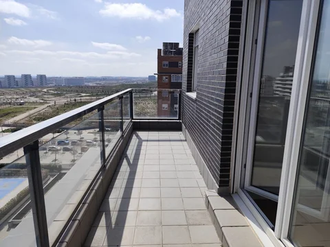 Dúplex en calle de María de las Mercedes de Borbón, 236 - Foto 1