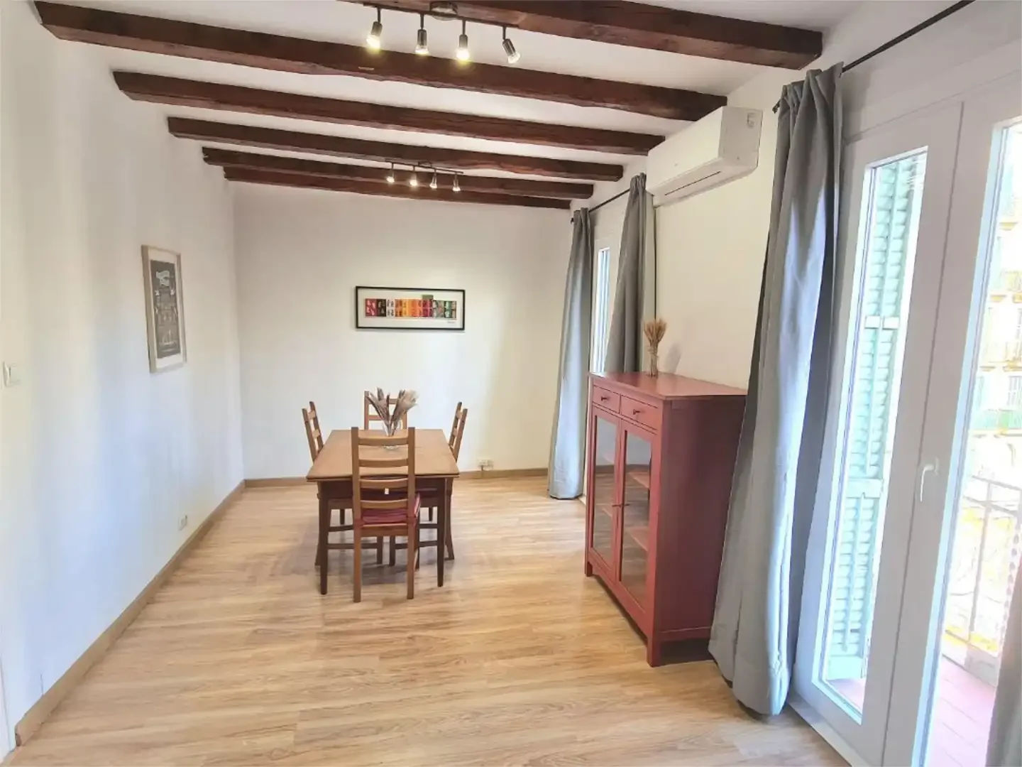 Piso en  Carrer de la Independència 292 - Foto 4