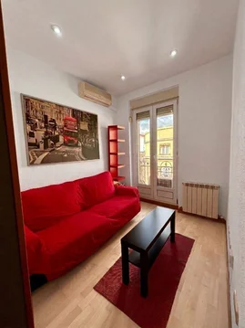 Piso en calle Fernández de los Ríos, 71 - Foto 2