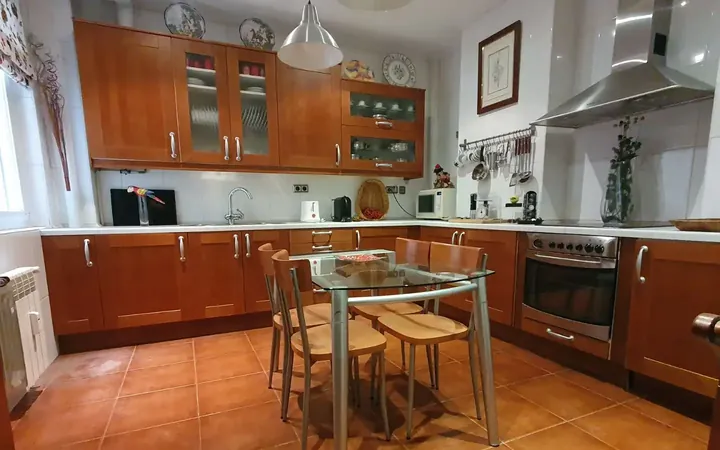 Piso en  Avenida de la Reina Victoria 19 - Foto 5