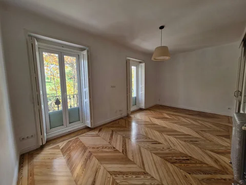 Piso en calle de Alfonso XII, 58 - Foto 6