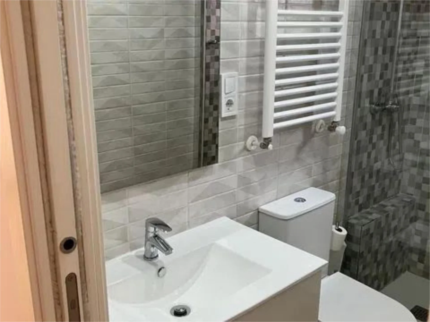 Piso en  Calle de Puentedeume 12 - Foto 6