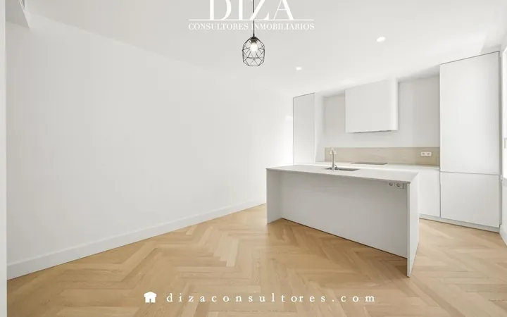 Piso en Calle de Juan de Mena, Jerónimos - Foto 8