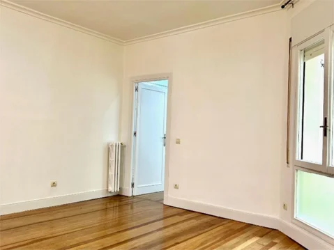 Piso en  Calle de Santiago Bernabéu 6 - Foto 2