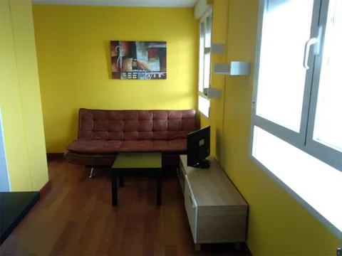 Piso en  Calle del Parroco Eusebio Cuenca 34 - Foto 2