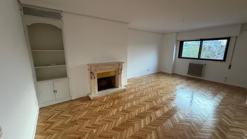 Piso en calle de Moralzarzal, 102 - Foto 2