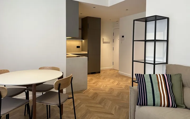 Piso en Calle de Nàpols, 222 - Foto 4