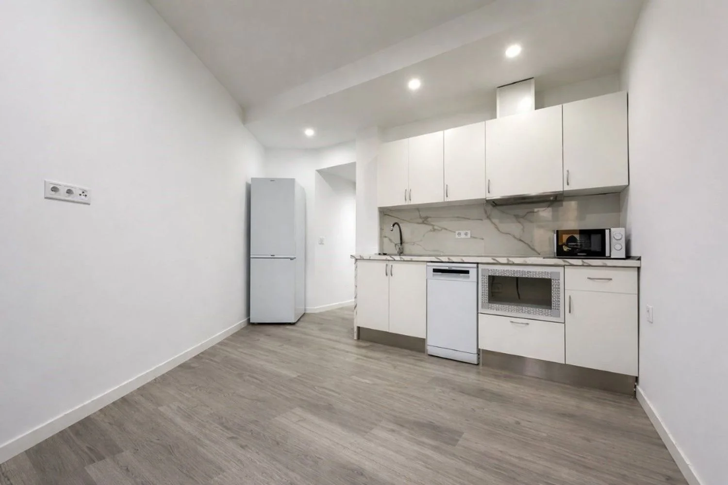 Piso en plaza General Maroto, 2