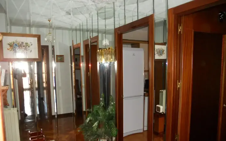 Piso en  Calle de Melchor Fernández Almagro 29 - Foto 3