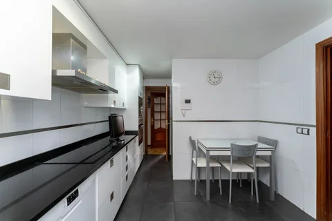 Piso en calle de Ramón Gómez de la Serna, 29 - Foto 2