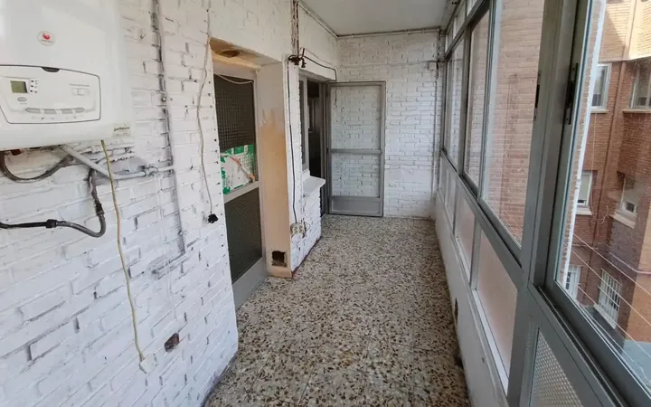 Piso en   C/ Calahorra - Foto 2