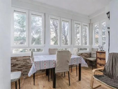 Piso en  Calle de Navalmoral de la Mata 22 - Foto 1