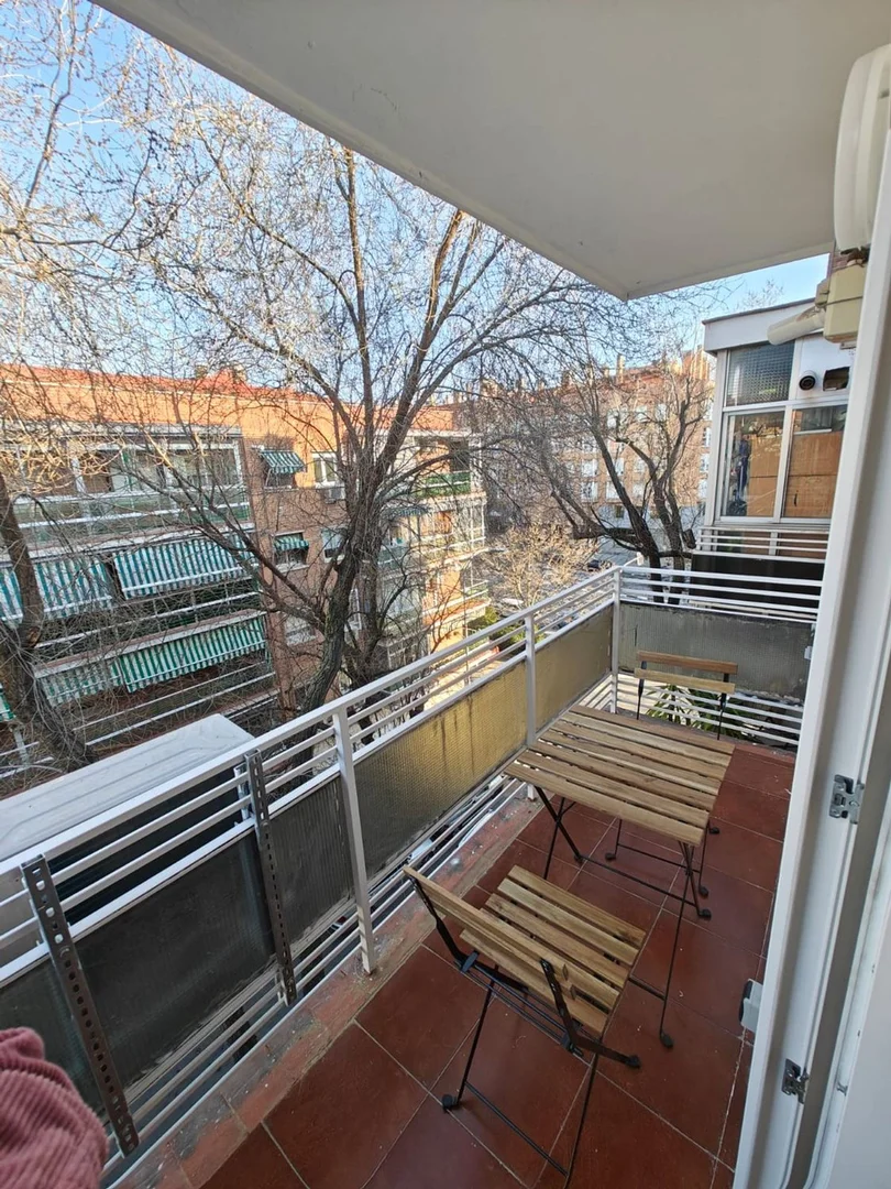 Piso en calle del Lago Constanza, 64 - Foto 9