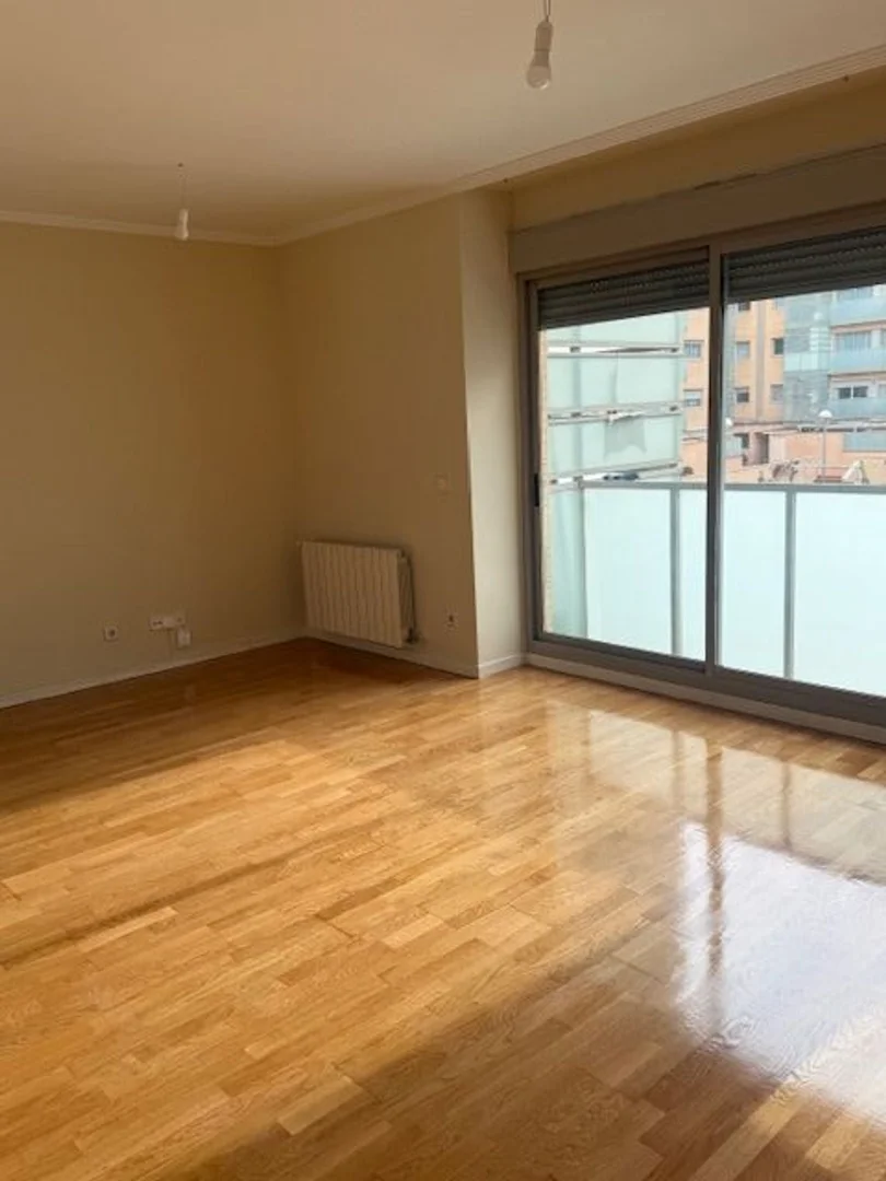 Piso en calle de María de Portugal, 42 - Foto 2