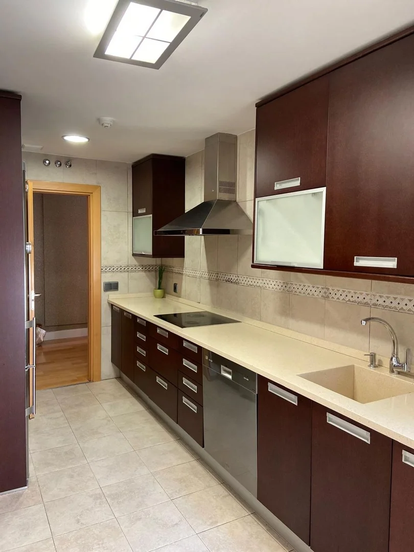 Piso en avenida del Talgo, 150 - Foto 2